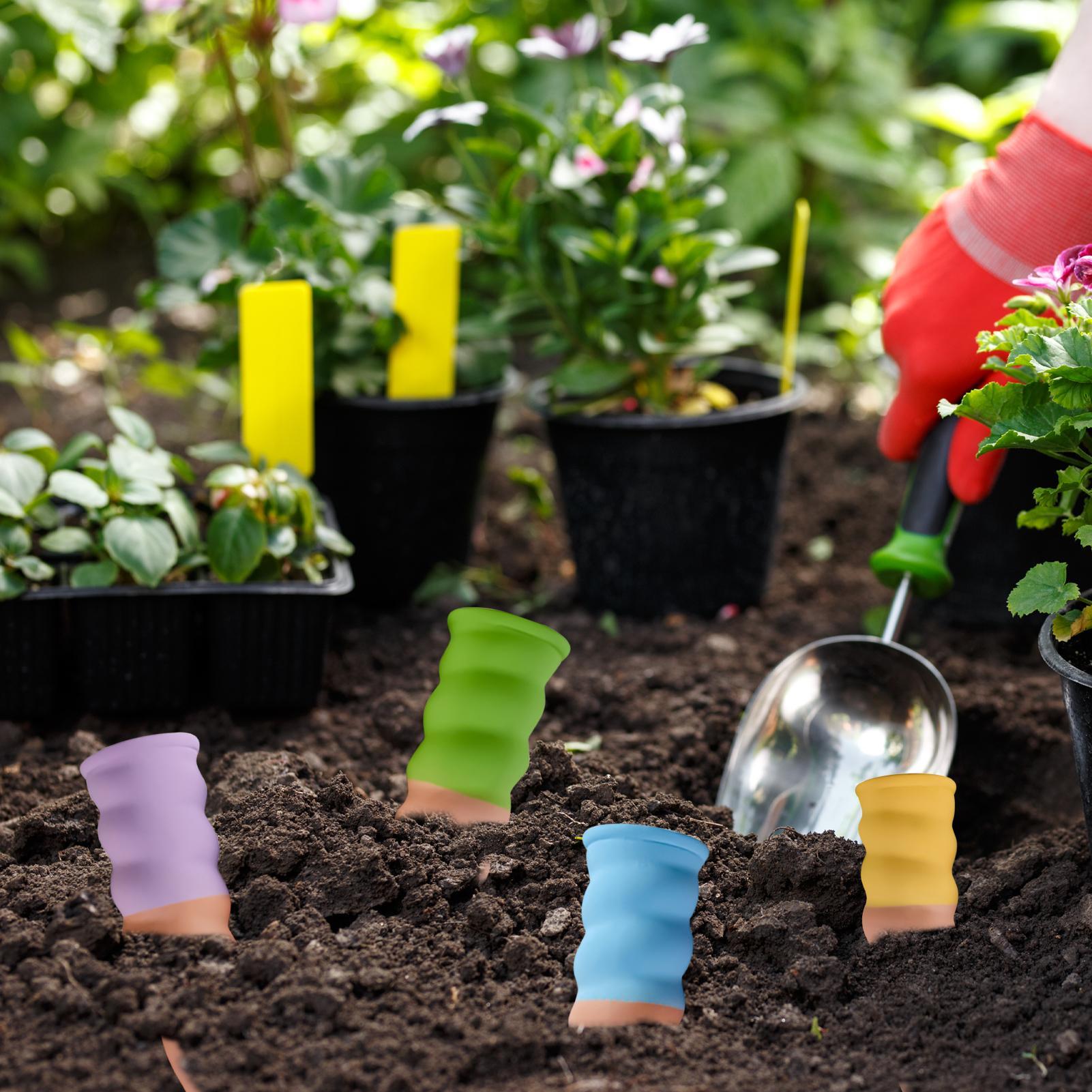 

Watering Spikes 4 Pieces Self Watering Planter Insert Slow Release Tool Gardening Stakes Inserts For Vegetables Garden Jardin CHINA