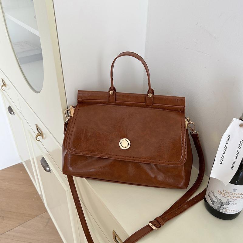 Large-capacity retro briefcase autumn new textured versatile messenger handbag daily commuter mailman bag female