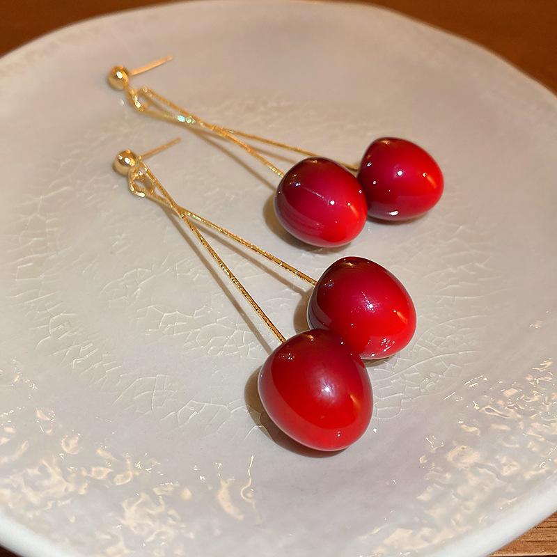 

Sweet red acrylic cherry earrings Korean personality spring and summer fruit earrings niche earrings