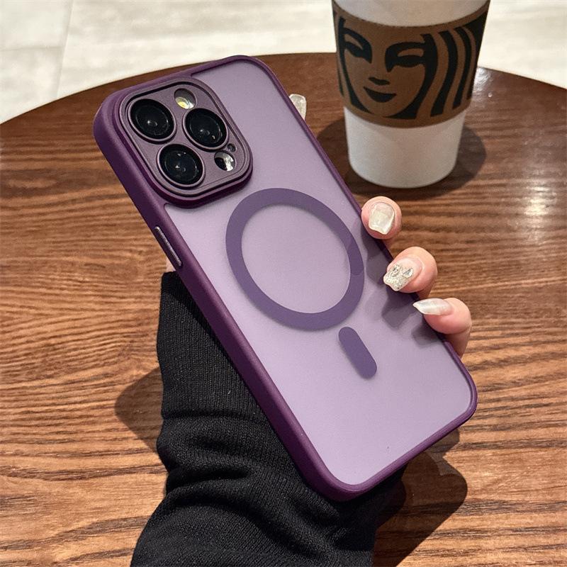 Applicable to iPhone16 imitation hardware fine hole magnetic suction mobile phone case Apple 16promax skin matte lens film 15