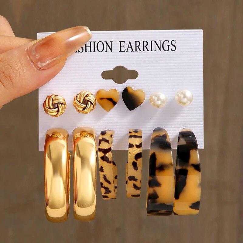 17KM Vintage Gold Color Hoop Earrings Set Pearl Metal Dangle Earrings for Women Crystal Twist Earrings Trendy Fashion Jewelry