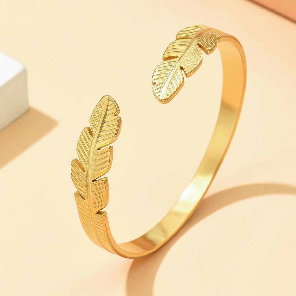 Versatile Feather Stainless Steel Leaf Bracelet - Retro Open Adjustable Design