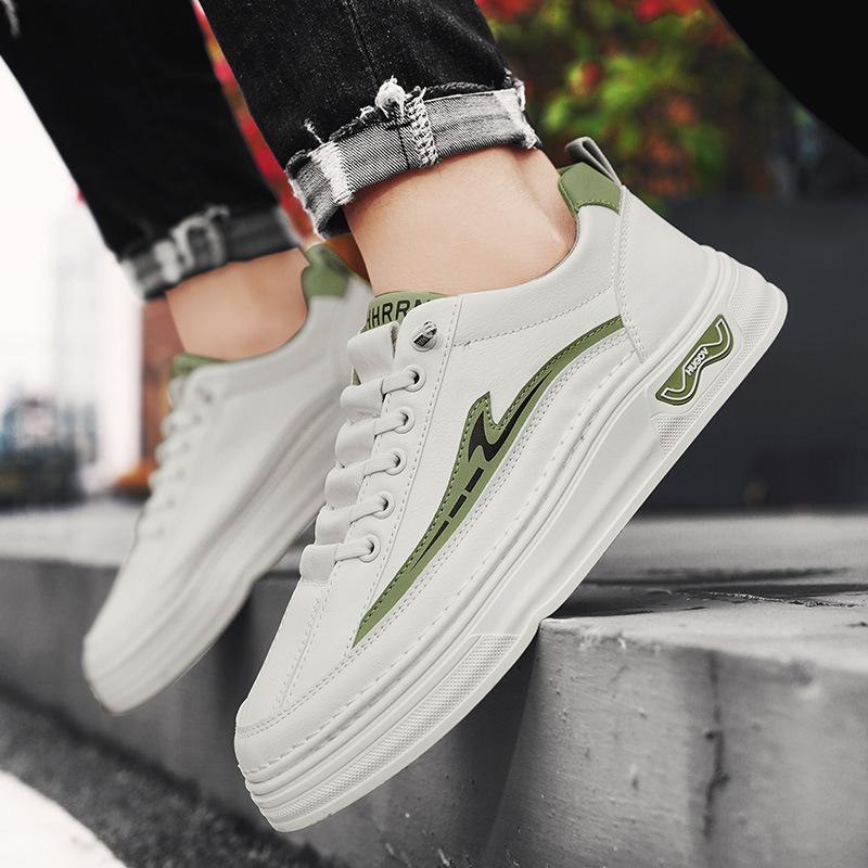 Light Luxury Spring New Men Low Cut Thick Soled Board Shoes Trendy Casual White Shoes Versatile Sports Men Shoes Casual Sneakers