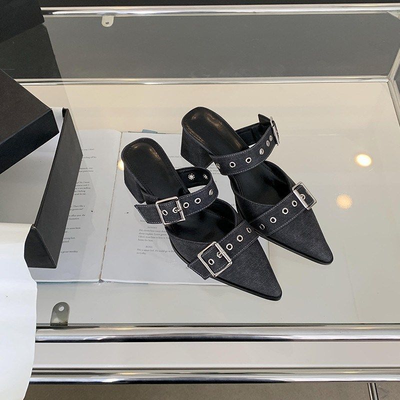 2025 spring pointed head low heel bag head sandals women's design sense superior comfort foreign style word with thick heel rivets half