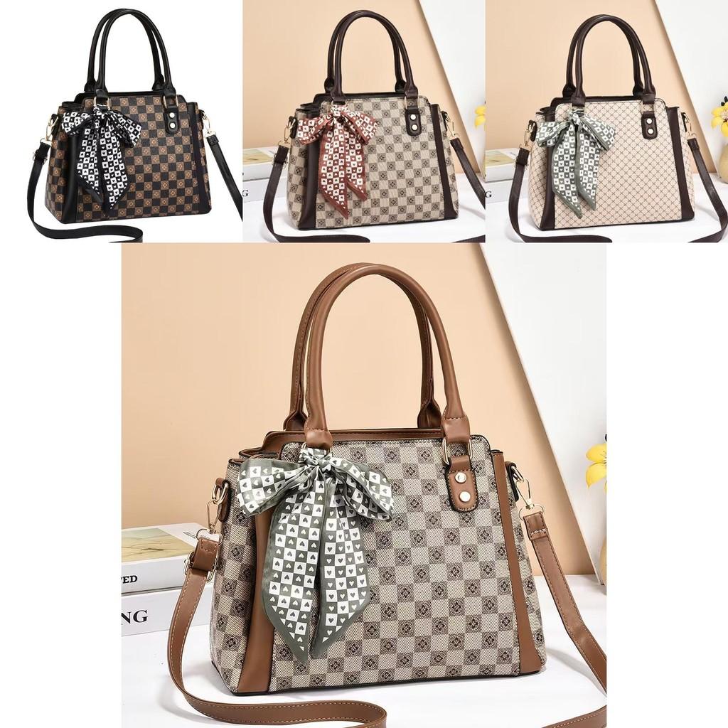 Fashionable Pu Tote Bag For Women With Stylish Plaid Design And Soft Structure