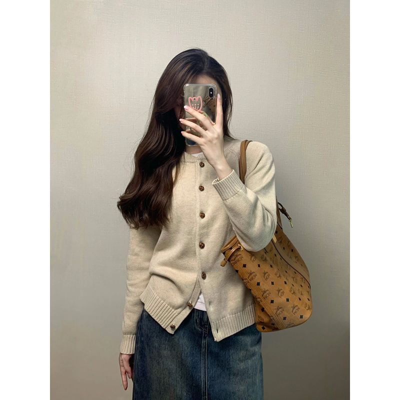 

Comfortable Retro Soft Glutinous Wool Short Coat Sweater Khaki S
