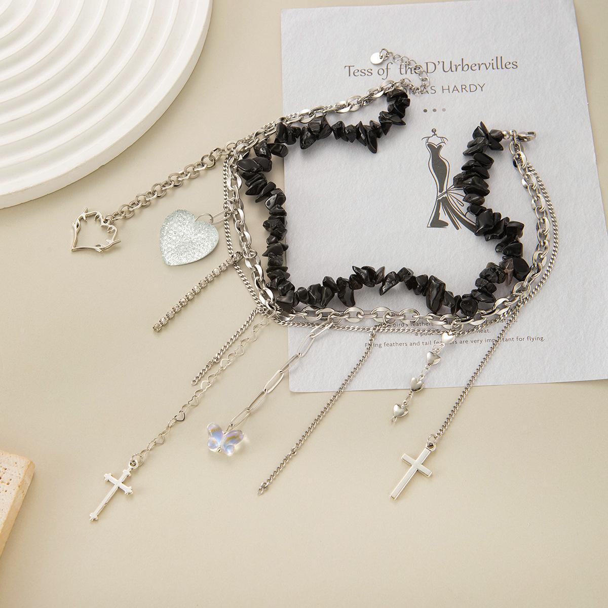 

Sweet And Cool Super Flash Heavy Industry Temperament Collarbone Chain Women S Black Gravel Fringed Cross Necklace Retro Style Niche Necklace