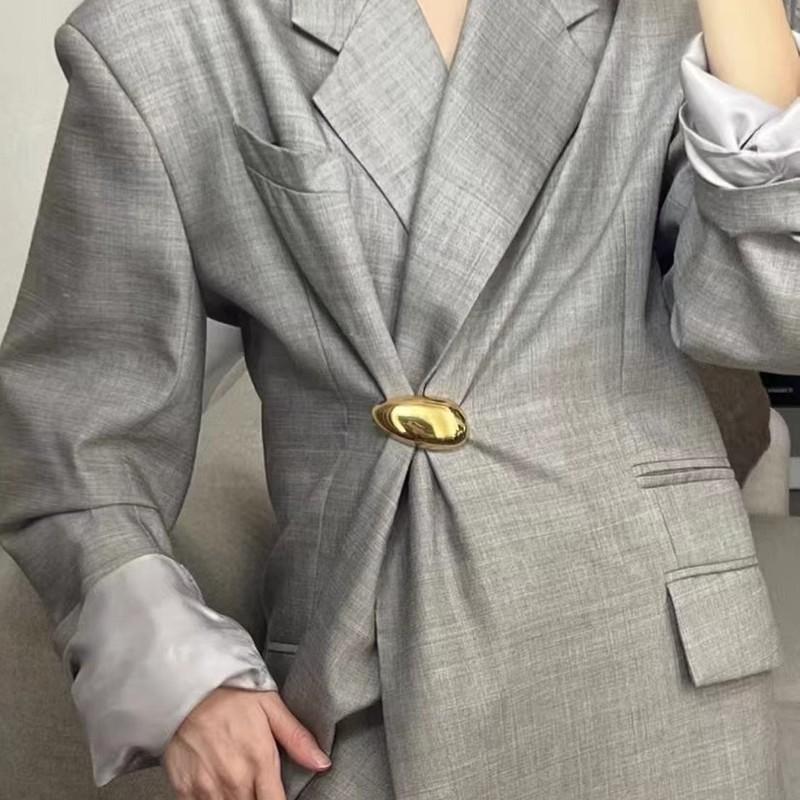 Metall Geometrisch Glänzend Eierschalen-Broschen für Frauen Einzigartig Exquisit Anzug Korsagen-Nadeln Partyschmuck Modeaccessoire