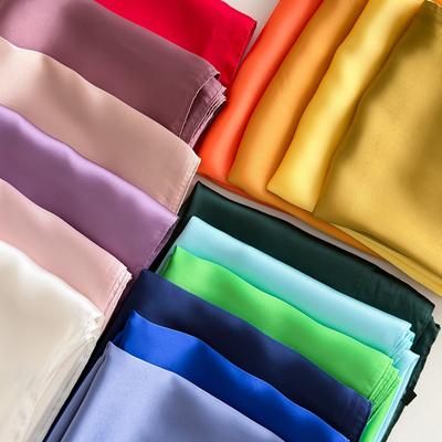 1116 nouveau petit foulard carré simple couleur unie foulard en soie mode homme foulard imitation soie femme carré 71cm foulard foulard foulard châle
