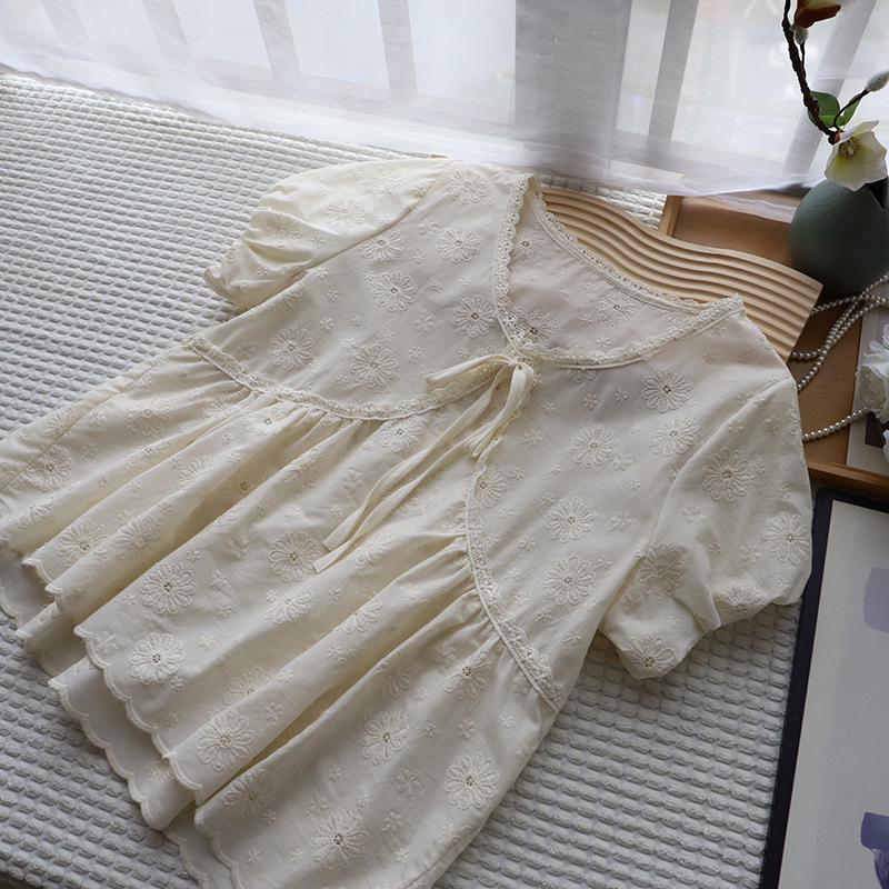 2025 Summer Korean Lace V-Neck Tie-Up Embroidered Short Sleeve Women's Shirt