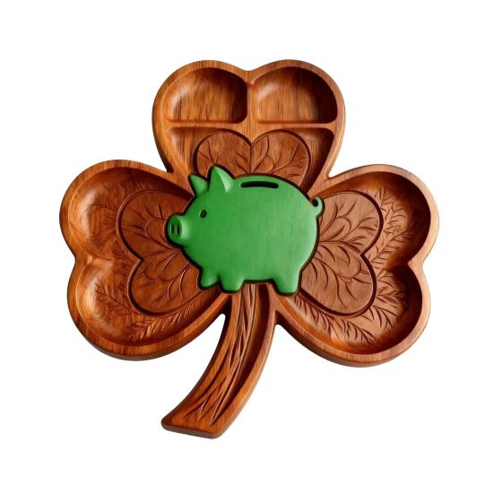

Highland Cow Wooden Charcuterie Board with Compartments Farmhouse Rabbit Clover Shaped Multi-purpose Cheese Snack Serving Tray Appetizer Platter D