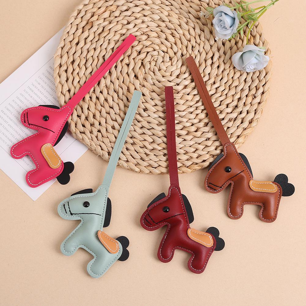 Year of the Horse PU Leather Keychain Ornament: Versatile Bag Pendant & Trendy Car Keyring