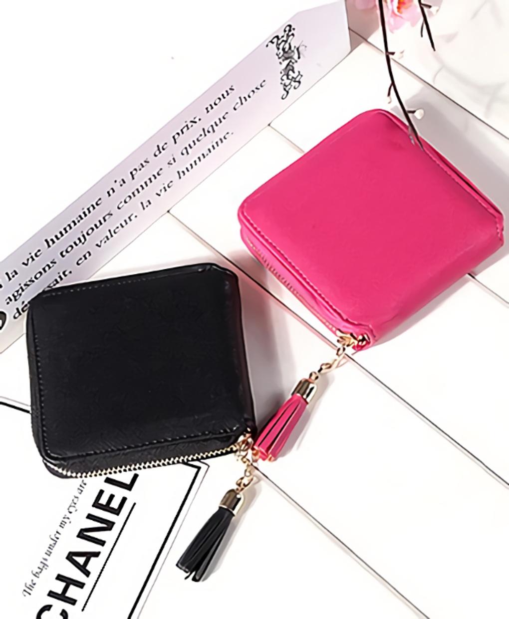 

Гаманець з емальованою китицею Enamel Tassel Half Wallet [Black]