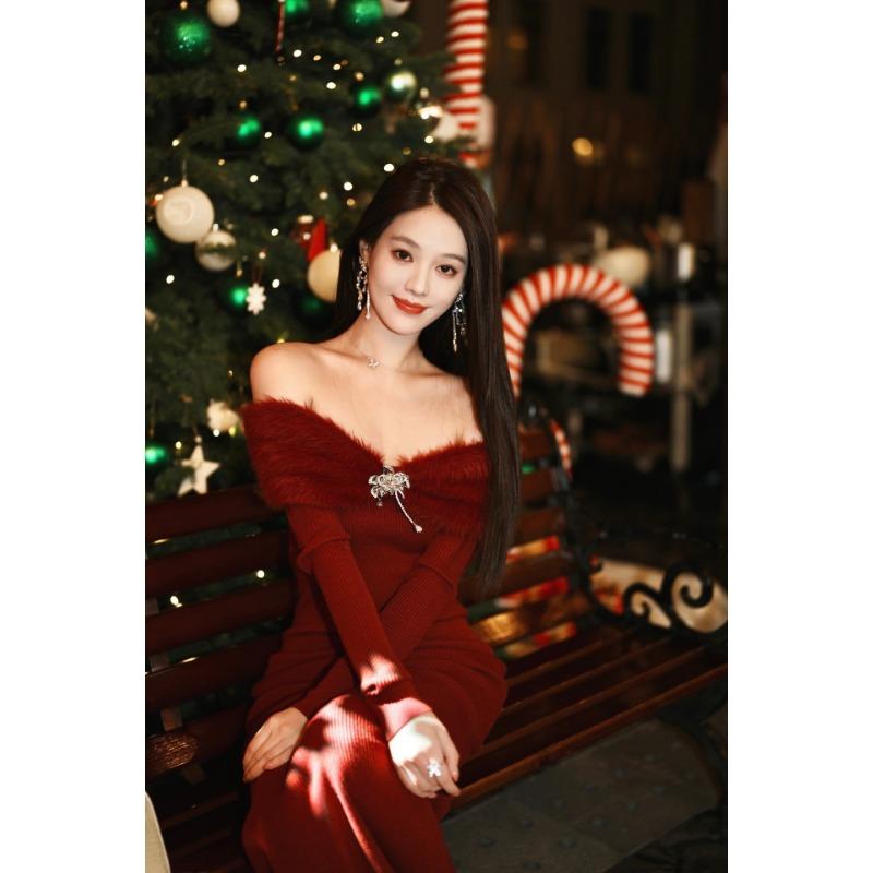 Christmas new high-end sense super good-looking temperament imperial sister with red knitted dress Zidong