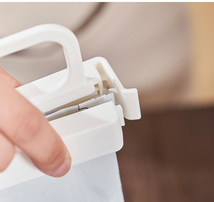 Japanese Sealing Clips: Moisture & Dust-Proof Bag Clips for Food, Tea, Snacks, and Milk Powder