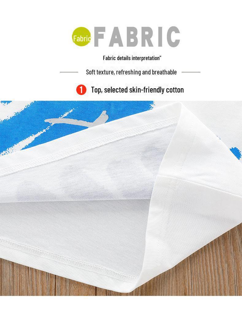 2025 Sommer-Strand-Eltern-Kind-Outfits: Fußanzüge der dreiköpfigen Familie am Meer