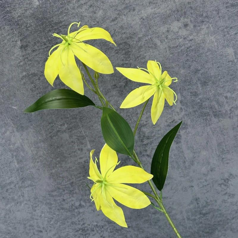 

Simulation Flame Lilies PU Fake Flowers Plant Party Decor Artificial 3 Heads Lily Branches Yellow Flower Restaurant Decoration жовтий