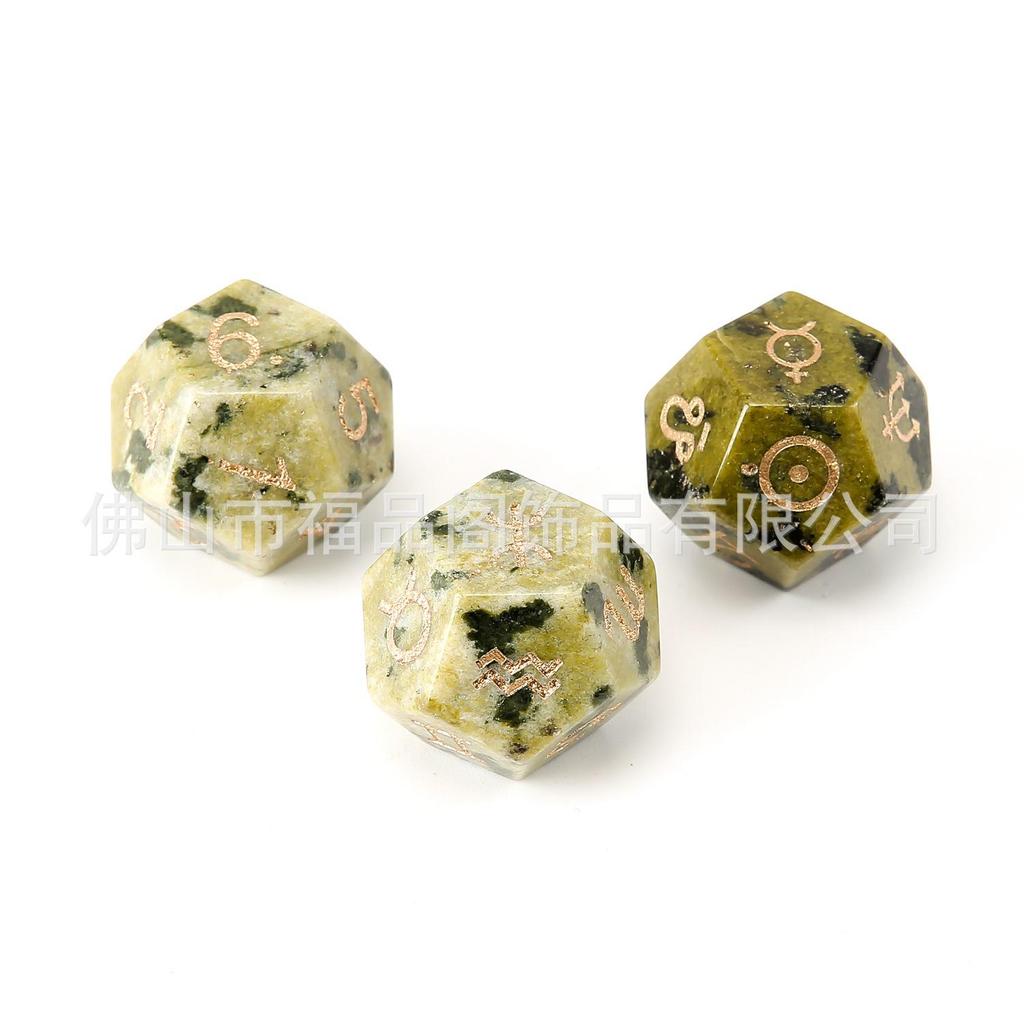 Transgraniczny zestaw kości D12 z naturalnego kryształu kwarcu Zodiak i Tarot