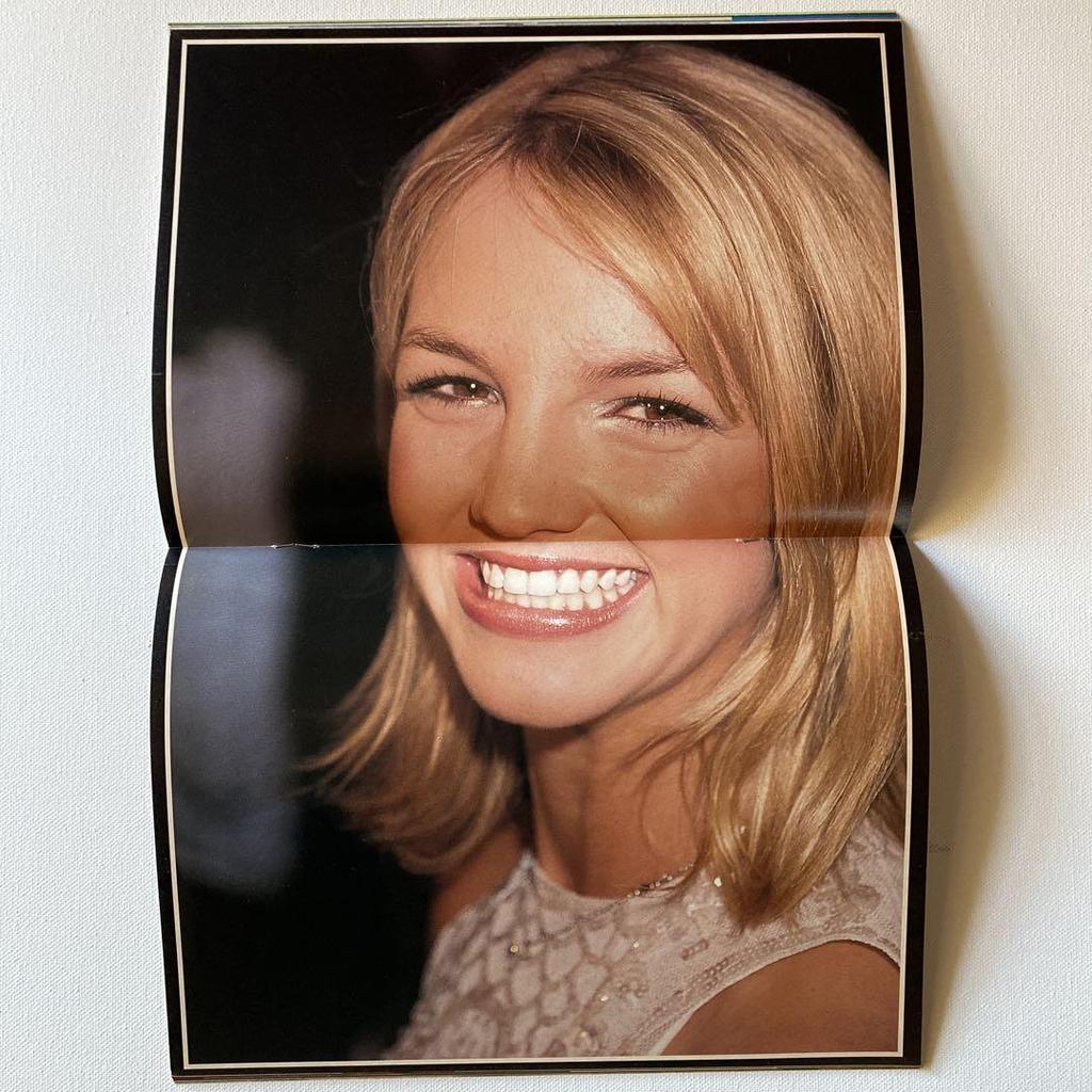 [USED] Western magazine: Britney Spears