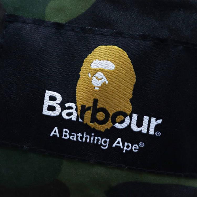 A Bathing Ape camouflage-pattern hooded jacket 1H73-141-903