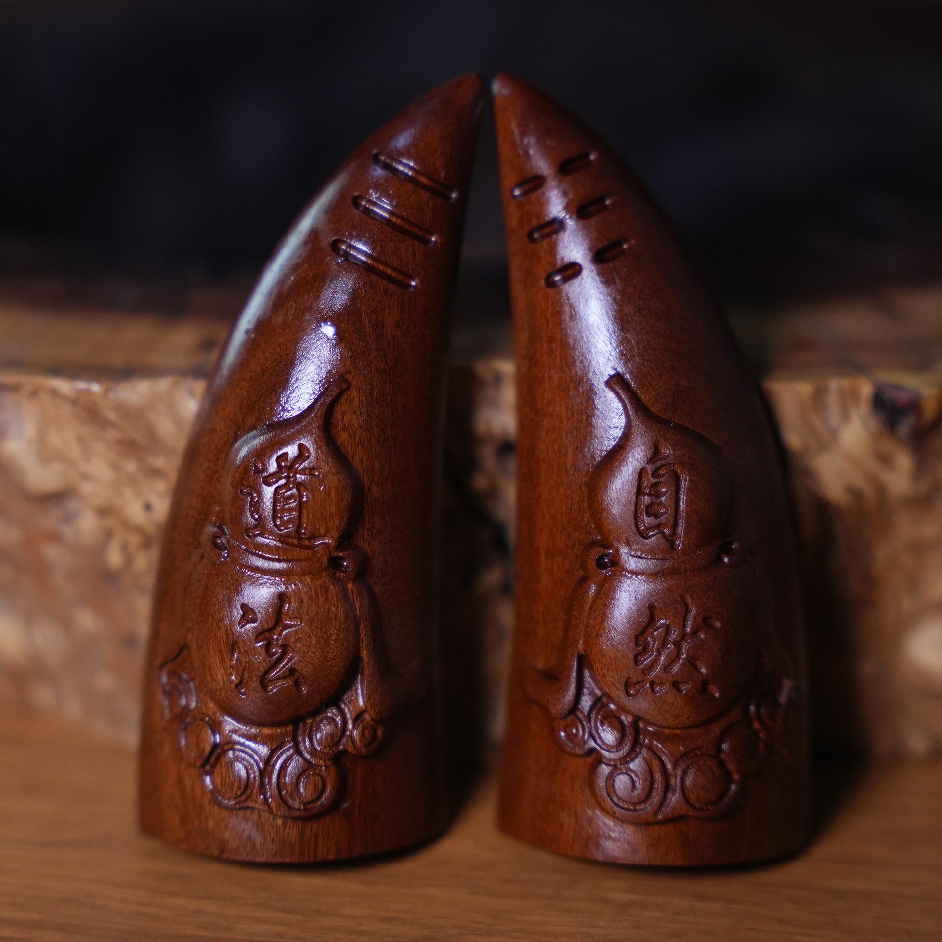 

Натуральное дерево унаби «Удар грома» Святой Грааль с резьбой в виде гексаграммы и звезды, ручная работа из рога быка и овцы.