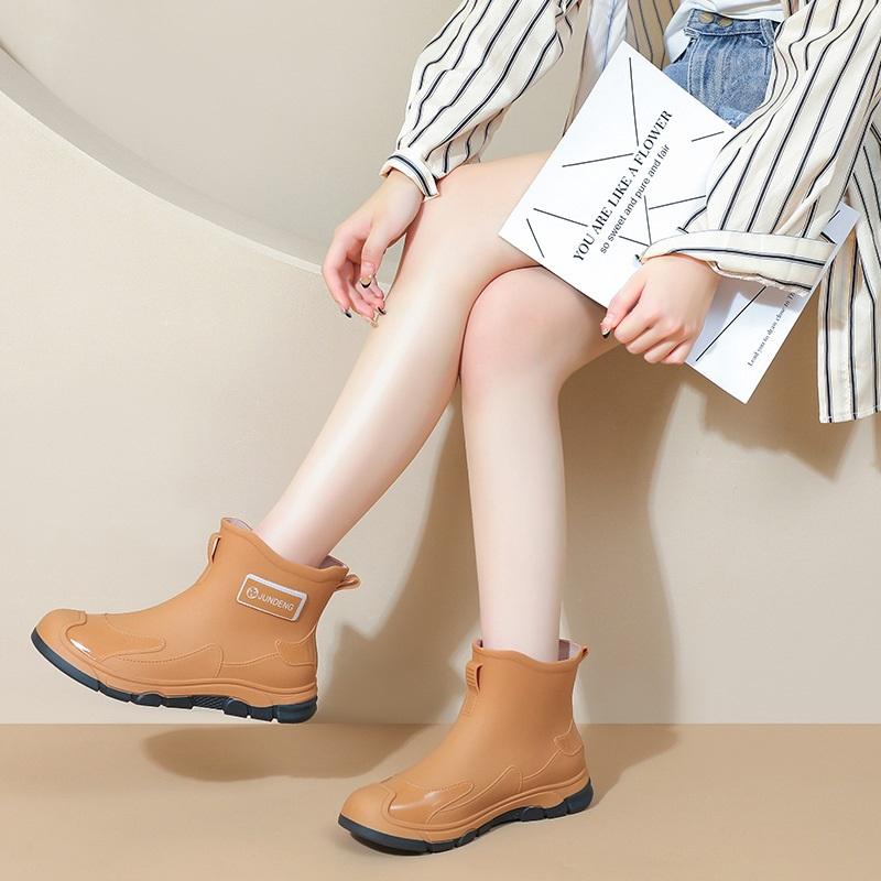Couple Fashion Trend Outdoor Waterproof Anti Slip Wear Resistant Short Tube Rain Shoes