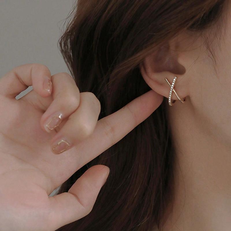 Rhinestone Decor Twist Stud Earrings