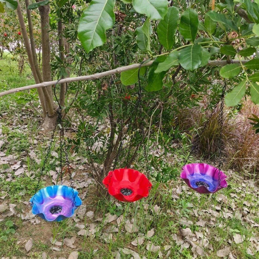 Eisenkunst Vogeltränke Blumenförmige Offene Schale Kolibrifutterer Retro-Stil Rostbeständig Hängendes Vogelbad Terrasse