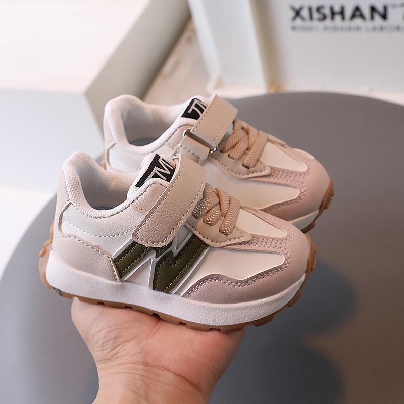 Atmungsaktive Frühling/Herbst Trendige Freizeitsneaker für Kinder, Alter 1-6: Weiche Sohle, Lederoberfläche