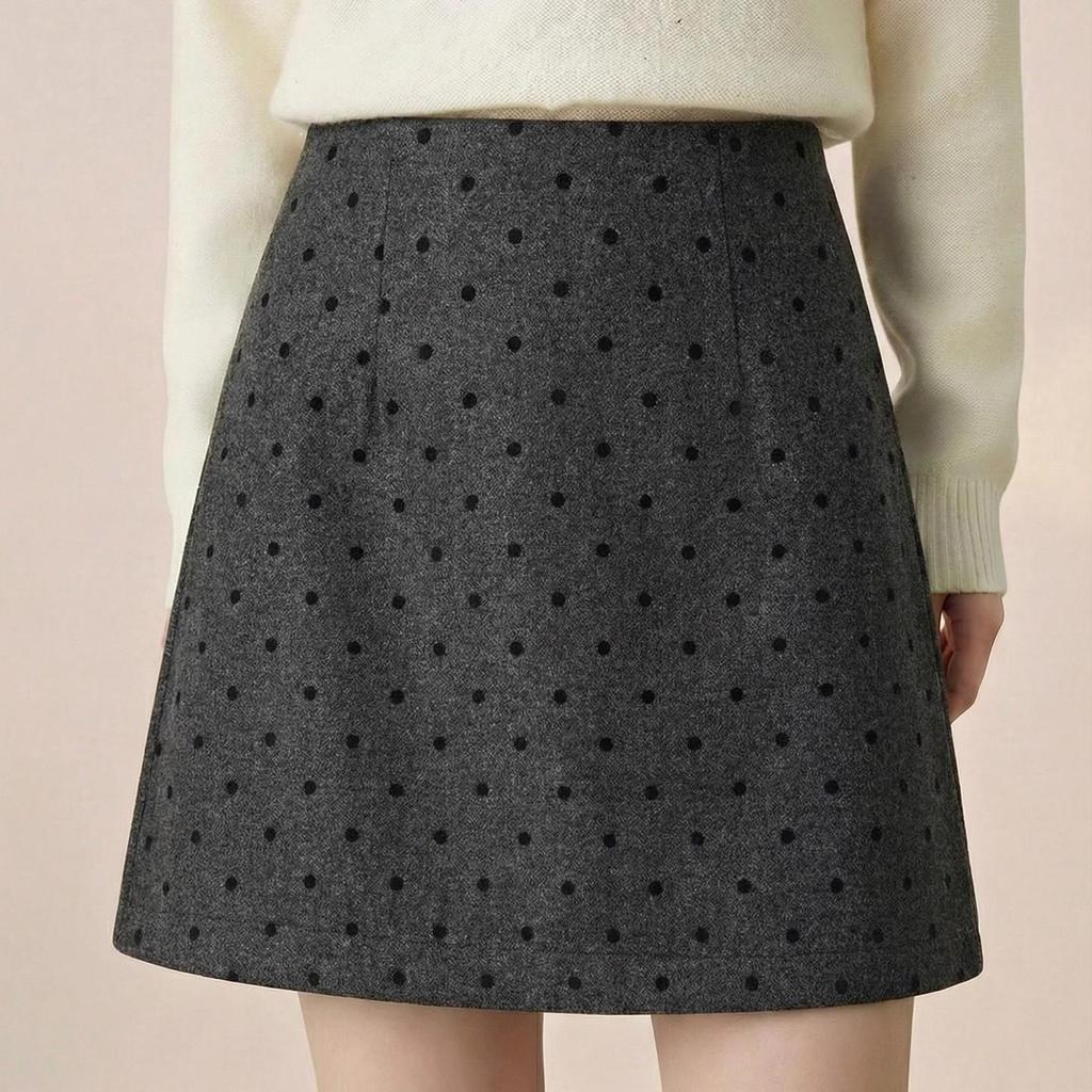 Woolen Polka Dot High-Waisted A-Line Skirt - Petite Hip-Hugging Style for Women, Autumn/Winter 2025