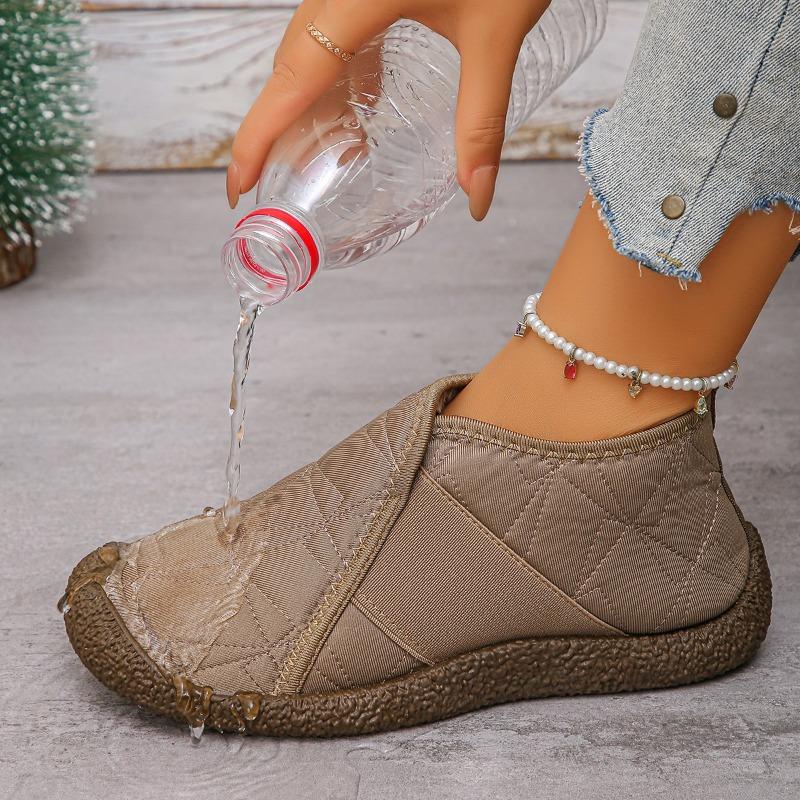 New Winter Bestseller: Fleece-Lined, Thickened Mum Shoes with Soft Soles, Slip-Resistant, Comfortable, Lightweight Slip-Ons