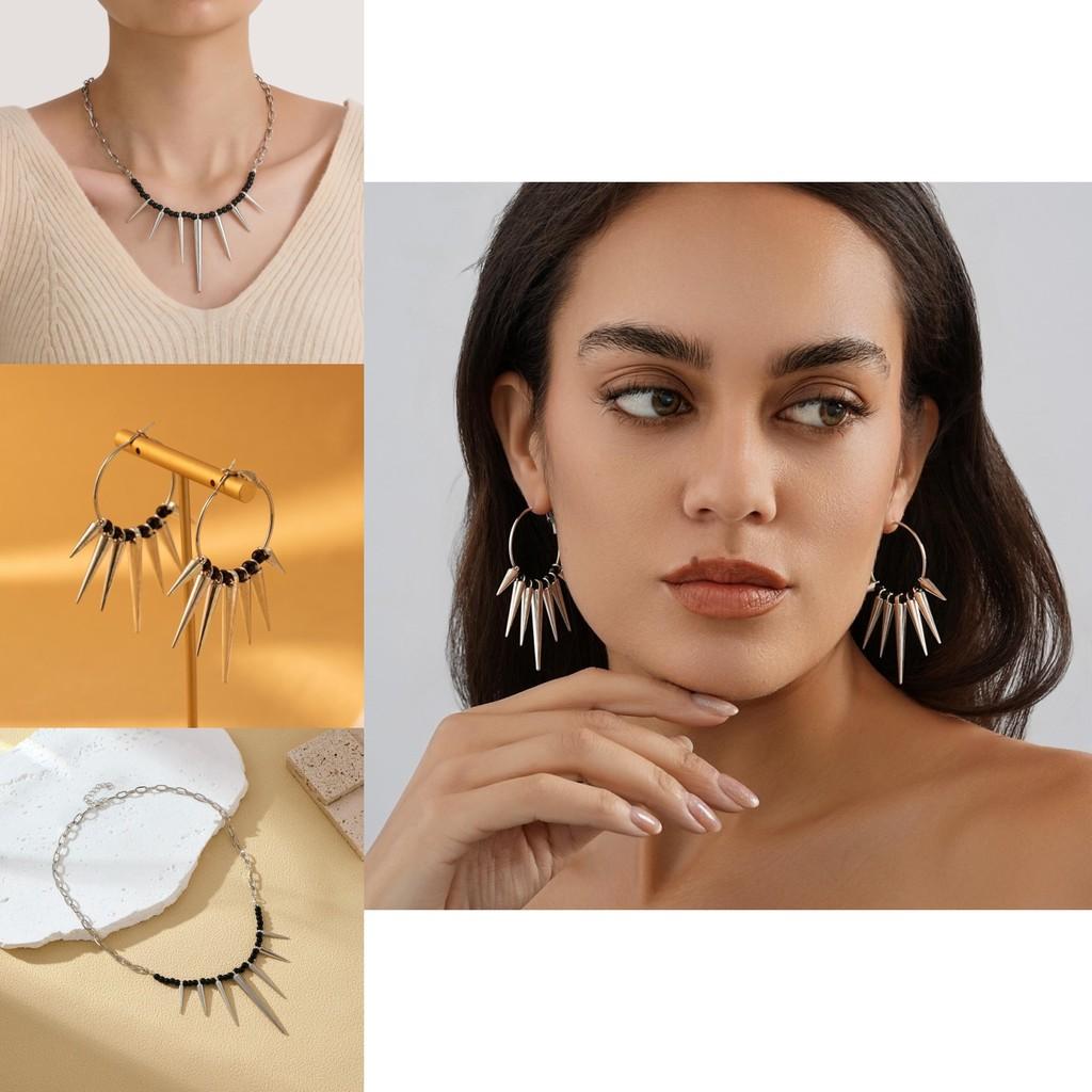 Elegant Black Spike Choker Necklace With Alloy Chain And Geometric Design For Her