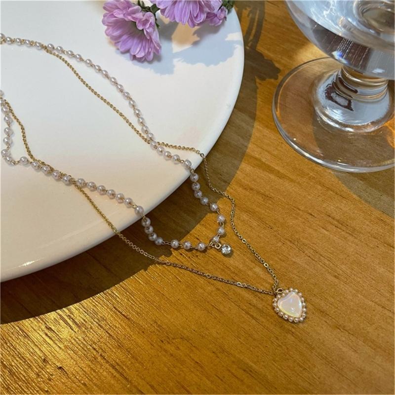 Heart Pendant Necklace Women Adjustable Chain Necklace Elegant Double Layer Necklace Suitable for Weddings and Parties