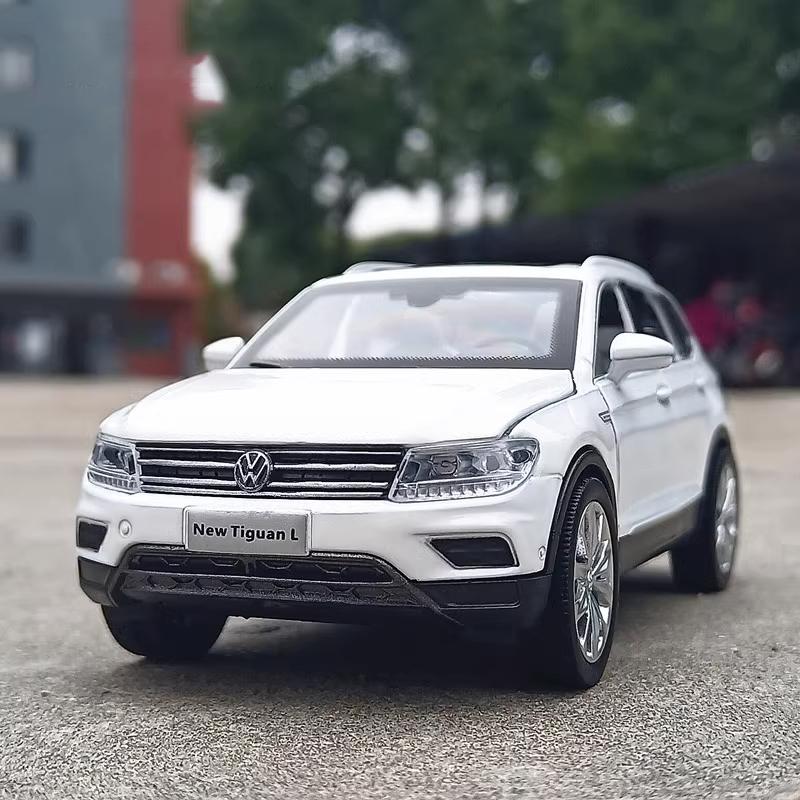 1:32 Tiguan Suv Alloy Cast Toy Car Model Sound And Light Children'S Toy Collectibles Birthday Gift