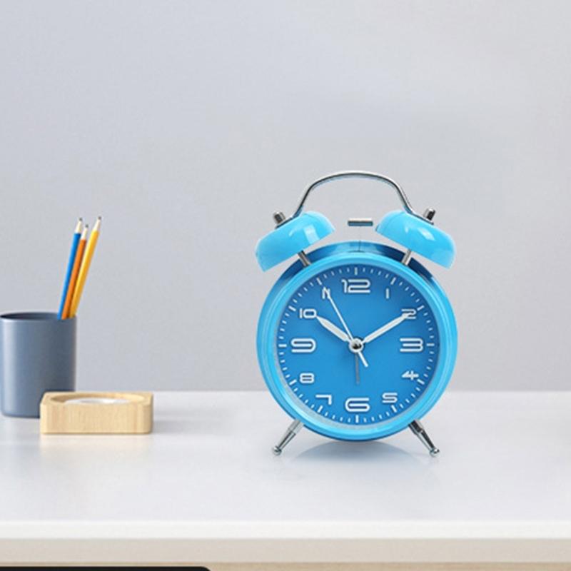 Alarm Clock, Noiseless Clock with Light and Noiseless for Heavy Sleepers 4.6" Analogue Alarm Clock