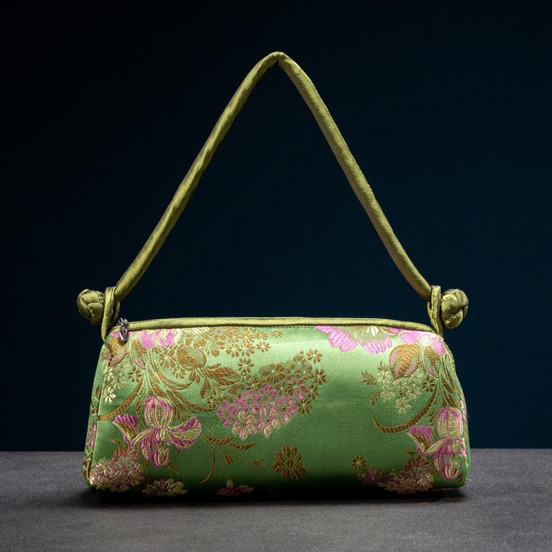 Retro Embroidery Satin Silk Handbags Flower Storage Bags Silk Embroidered Women Bag Fashion Matching Bride Women Handbag