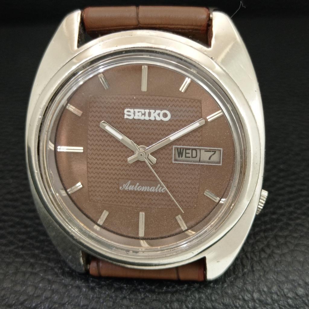 VINTAGE SEIKO AUTOMATIC 7009A JAPAN MENS BROWN COLOR DIAL WATCH A708542-1
