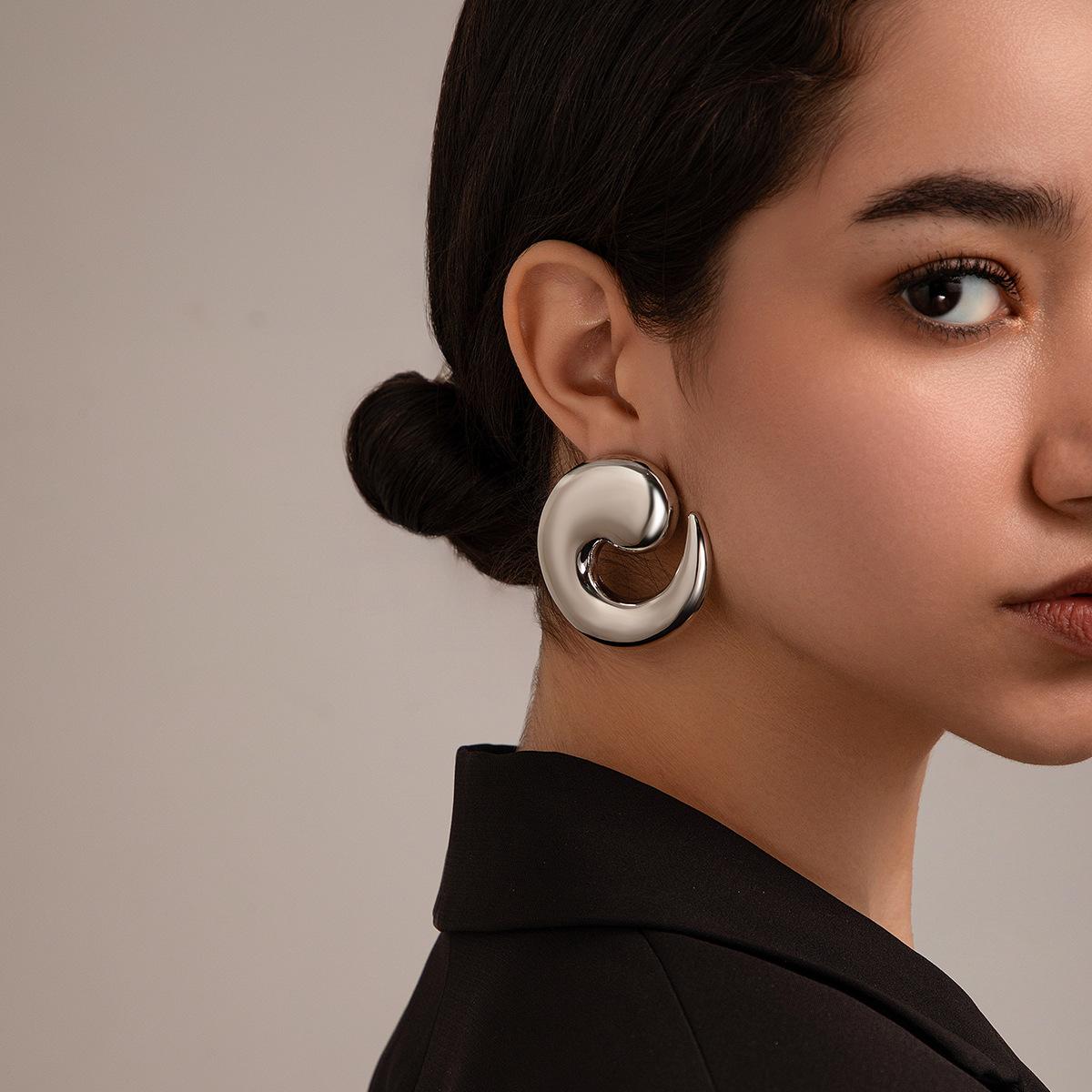 

DIEZI Steampunk Vintage Gold Silver Color Metal Stud Earrings Women Punk Fashion Geometric Piercing Earring Jewelry Accessories