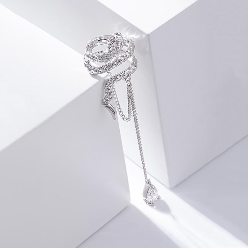 1pc Ear Cuffs Fake Piercing Earrings For Girls Long Chian Tassel Ear Clip Snake Butterfly Women's Jewelry New Ins Fashion EF117