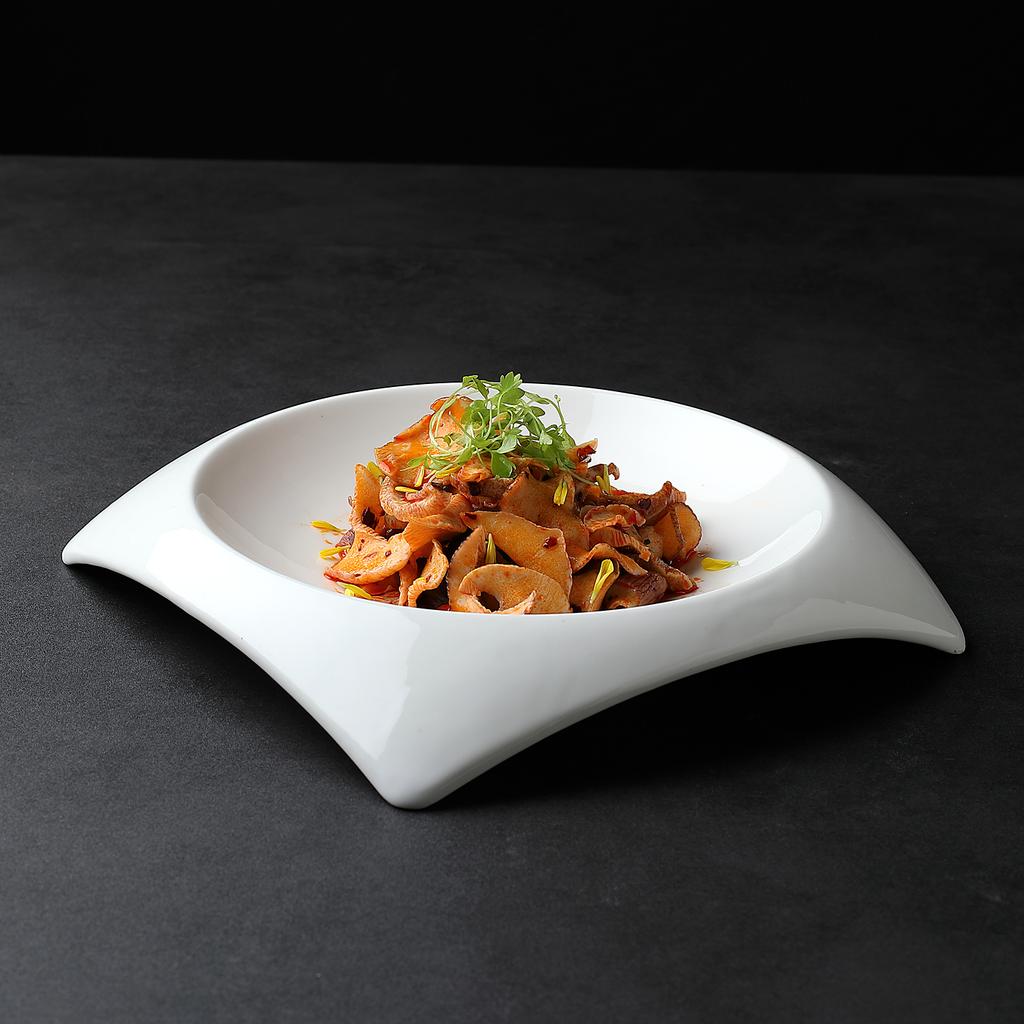 Creative Square Ceramic Dinner Plate European White Porcelain Dinner Barbecue Plate for Home Cooking Dishes Kitchen Tableware