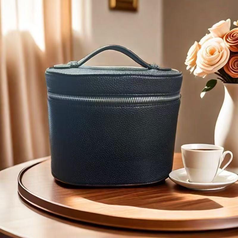 

Жіноча Високоякісна Модна Ручна Сумка для Зберігання Прикрас та Косметики з Подвійною Блискавкою 20*14*15 cm чорний