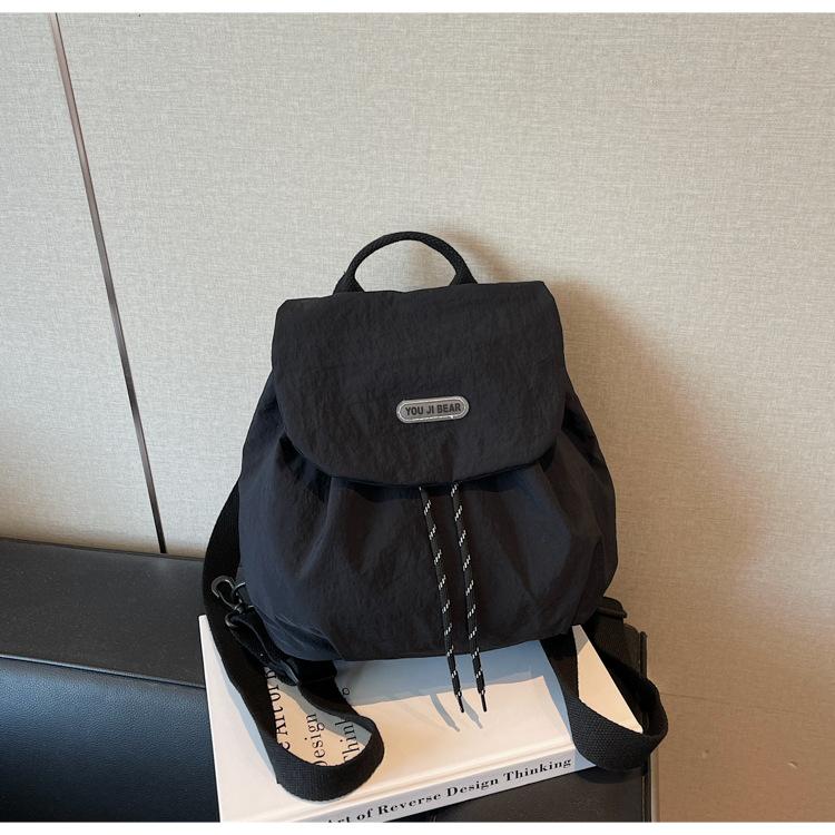 

Summer new backpack large capacity leisure light go out commuting leisure bag travel bucket bag чорний