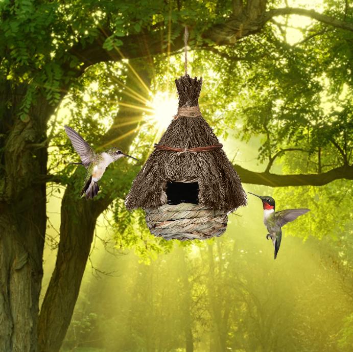Handcrafted Natural Grass Birdhouse for Outdoor Garden Decoration Eco-Friendly and Durable Nesting Shelter