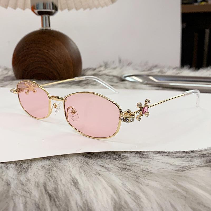 

2025 Women s High-End Irregular Polygon Sunglasses for Round Faces As Shown