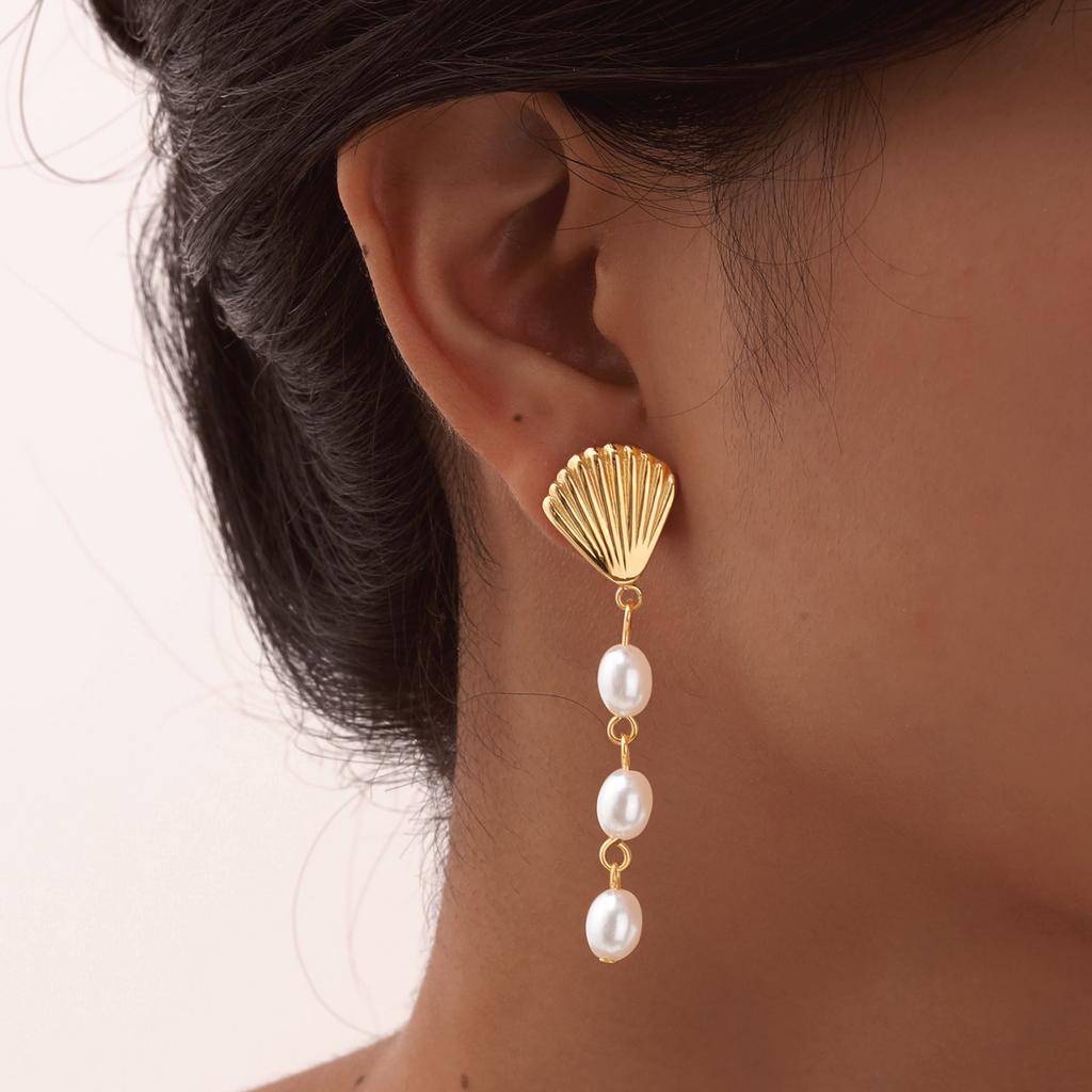 Stainless Steel Shell Earring for Women Scallop Imitation Pearl Earrings Metal Attractive Jewelry