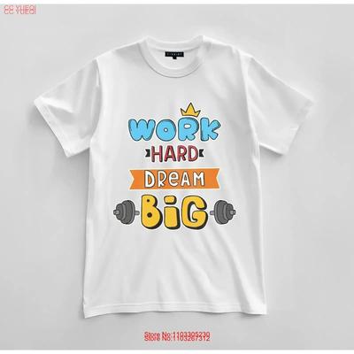 Oberteile – T-Shirts
