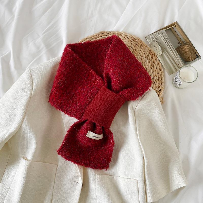 Winter knitted wool small ear scarf women's new high-end color simple relaxation with small scarf