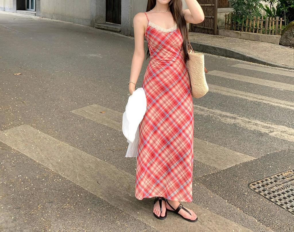 Women's Elegant French Plaid Strappy V-Neck Lace Tea Dress - Summer 2025