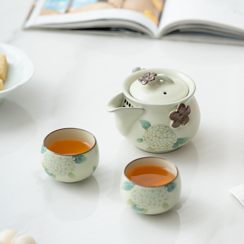 Ru Kiln Ceramic Teapot Hand Grab Pot Kungfu Tea Set Small Teapot with Hydrangea Cup Home Use Fast Brewing