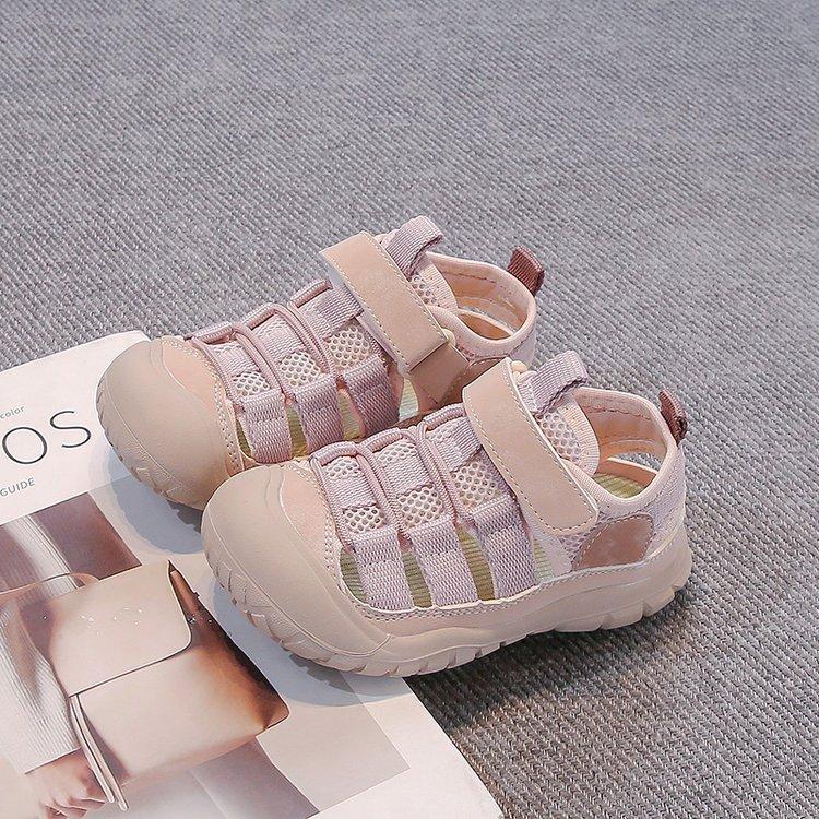 Girls shoes Children's traceability princess sandals 2025 summer summer new girls bag head soft sole single shoes sports